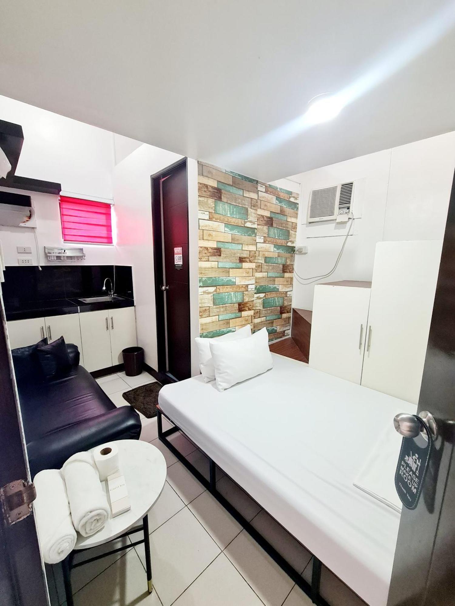 Dasma Lofts Hotel Near Dela Salle Dasma Dasmarinas Ngoại thất bức ảnh